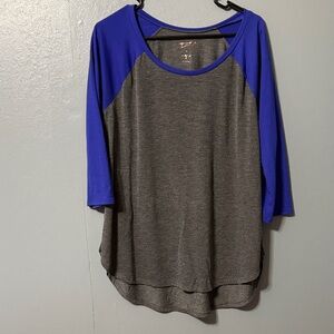 Arizona Jean Company Long Sleeve Top in Gray and Blue